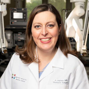 Angela Mahan, MD, thoracic surgeon at Baptist Health Louisville, is trained on the da Vinci Surgical System.