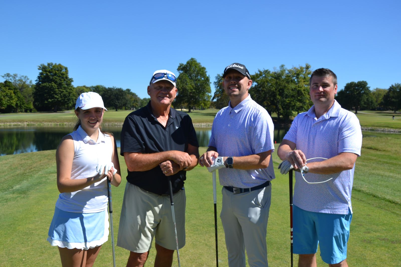 UofL 1Y medical student Hannah Talbot teamed up with Mike Curtis, and Beef O Brady’s Bryan Anderson and Gerick Greenwell.